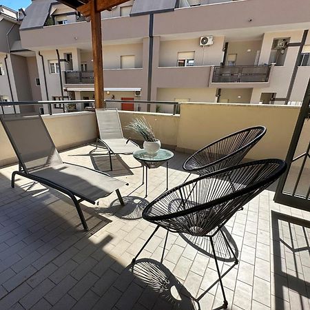 Zeta Rooms Καζέρτα Εξωτερικό φωτογραφία
